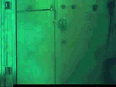 अह्ह देसी भाभी रेड शरी में हॉट सेक्सी देसी हिंदी वेबसीरीज एक्शन पाती है एनल और डीपथ्रोट के साथ।