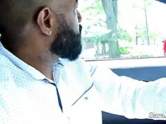 Sara Jay fucks Lauren Phillips and her boober driver