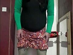 stroji so dobri za crossdressers, ko ni pravega moškega, ki bi to naredil