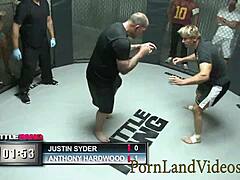 Roșcata grasă 18+ Lexi Summers ejaculează puternic de la fut rapid!