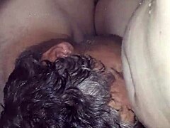 Que chupada gostosa que eu tomei no chuveiro, gozei tres vezes