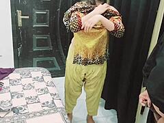 Hej indijska sestrična, tvoj bratranec te presenetil s tem krivuljastim seksom