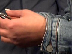 W Berlinie, Gospodyni Domowa Pragnęła Nieznanych Ogromnych Kutasów do Hardcore'owego Amatorskiego Ruchania w Tym Ekskluzywnym Rozdziale Rzeczywistości