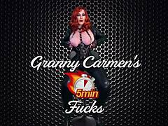 liimaaminen ja nuoleminen: mummo bambi villiintyy leikkisässä hauskassa