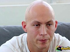 casting agent rides muscular bodybuilder's hard cock