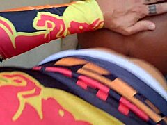 I love seeing her big ass in tight pants! 😍