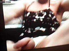 fuck my ass with dildo now 😏