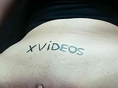 MIREN LO QUE ENCONTRÉ, shaved pussy in the room.