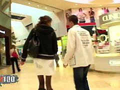 Teen kurva jde lovit sex v České republice.