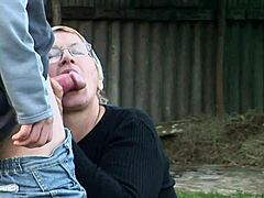 i got this young petite amateur with small tits and big cock cumshot