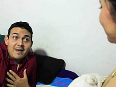 سجل هذه الفتاة من تيندر 19 سنة تتناك صعب في أول موعد POV