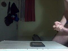 jerking hard and cumming on cassidyboo's face