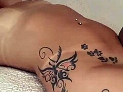 I casually fuck my bisexual friend with strapon, licking her pussy intensely