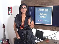 Man, that student cums right in the hot little teacher's mouth with Leo Ogro