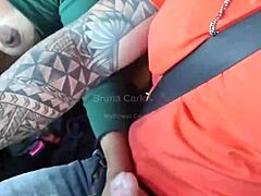 Fodi A Loira Gostosa Dentro Do Carro E Dei Leitinho Na Boca Dela