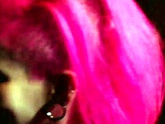 Qween e pocahontas decidem aliviar o tes�o esfregando as bucetinhas ap�s fofocar sobre o boy