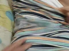 i wanna sex while modeling my new dress, but i keep messing up