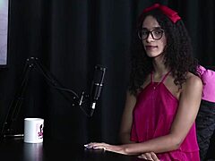 safada shows her blowjob after bragging about sitting on dick talent.