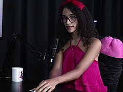 safada shows her blowjob after bragging about sitting on dick talent.