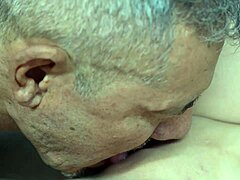 Эй Апу, каково это наслаждаться тугой сочной киской Бони, пока она скачет наездницей в части 1?