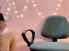 Jin Xinh bunny live show full face.