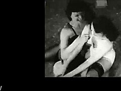 Betty Page bondage billeder vintage