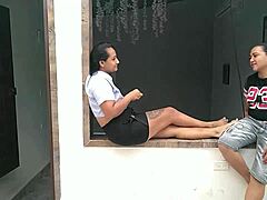 invito a mi amante a distraernos asi que la llevo al motel para darnos placer en los coños