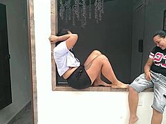 invito a mi amante a distraernos asi que la llevo al motel para darnos placer en los coños