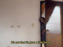 Γιατί να γαμάς τη γυναίκα του φίλου σου ενώ είναι μακριά;