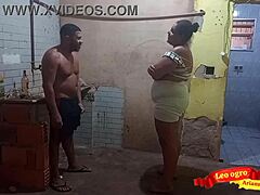 suggestively offering your big ass to pay the bricklayer for his work