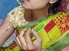 Falusi fiú elveszíti szüzességét a házas szomszéd nénitől a ranch esküvőn 😏