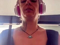 Blonde's Tits Bounce During Workout