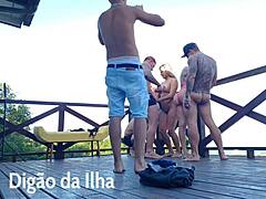 fodendo as rabudas na sacada 😈