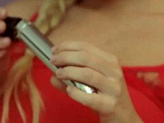 i got so wet fingering my pussy solo