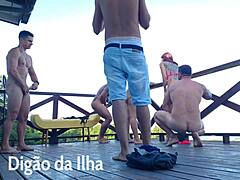 fodendo as rabudas na sacada 😈