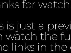 Compartilhar uma cama de hotel com minha melhor amiga curvilínea levou a momentos intensos