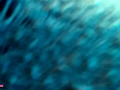 ฉันอยากให้เธอกราบไหว้ก้นที่โดนเย็ดด้วยหมัด มันเปียกและอ้าอยู่เลย