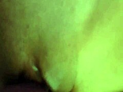 Vecina caliente llama cuando no esta esposo