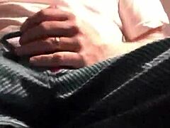 I stroke gay cock, it's amazing