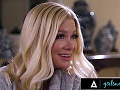 Girlsway - MILF ที่กำลังฟื้นโดนเซ็กส์รักแรงๆ กับสเตปเบ้ที่น่ารักเพื่อช่วยความจำ