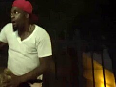 Рим Мейджър блъска циците на Камерън Скайс с огромен кура в междурасова свирка