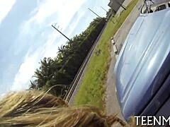 Blottar Brooke Wyldes Naturliga Pattar För Hård Blåsning Och Hundstil Fitta Knull