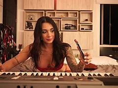 Pura Candela's reality show chapter one