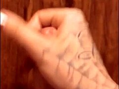 โอ้ย สาวแทรนซี่สักตัวร้อนขี่ไดลโดพุ่งน้ำเงี่ยนทุกที่ ว้าวเลย...