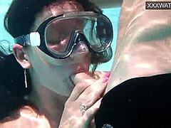 Minnie manga and eduard cum in the swimming pool