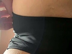 セクシー黒パンティが無限にからかうパンティドリーム