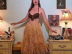 dainty rascal dances with body positivity and confidence