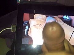 Ουάου, αυτή η σύνταξη δείχνει παλιά εσώρουχα και αναλ δράση στην πούτσα της γυναίκας μου. Φόροι τιμής έρχονται με εκσπερματισμούς που την καλύπτουν σε λινγκέρι σόλο συνεδρίες.