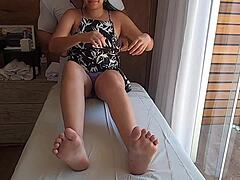 Marido asked to film wife's massage and got a surprise watching the video