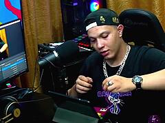 O Marido Deixou O Ruan Encher O Rab�o Dela De Tapa Ainda Os Dois Abriu Pra Mostrar O Cuzinho Dela - Havena Cep Completo No Sheer Red